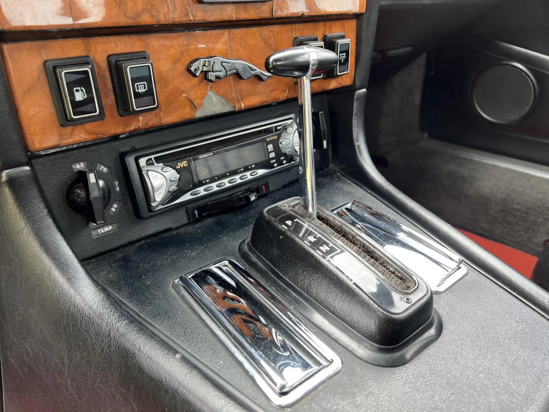 Jaguar Sovereign