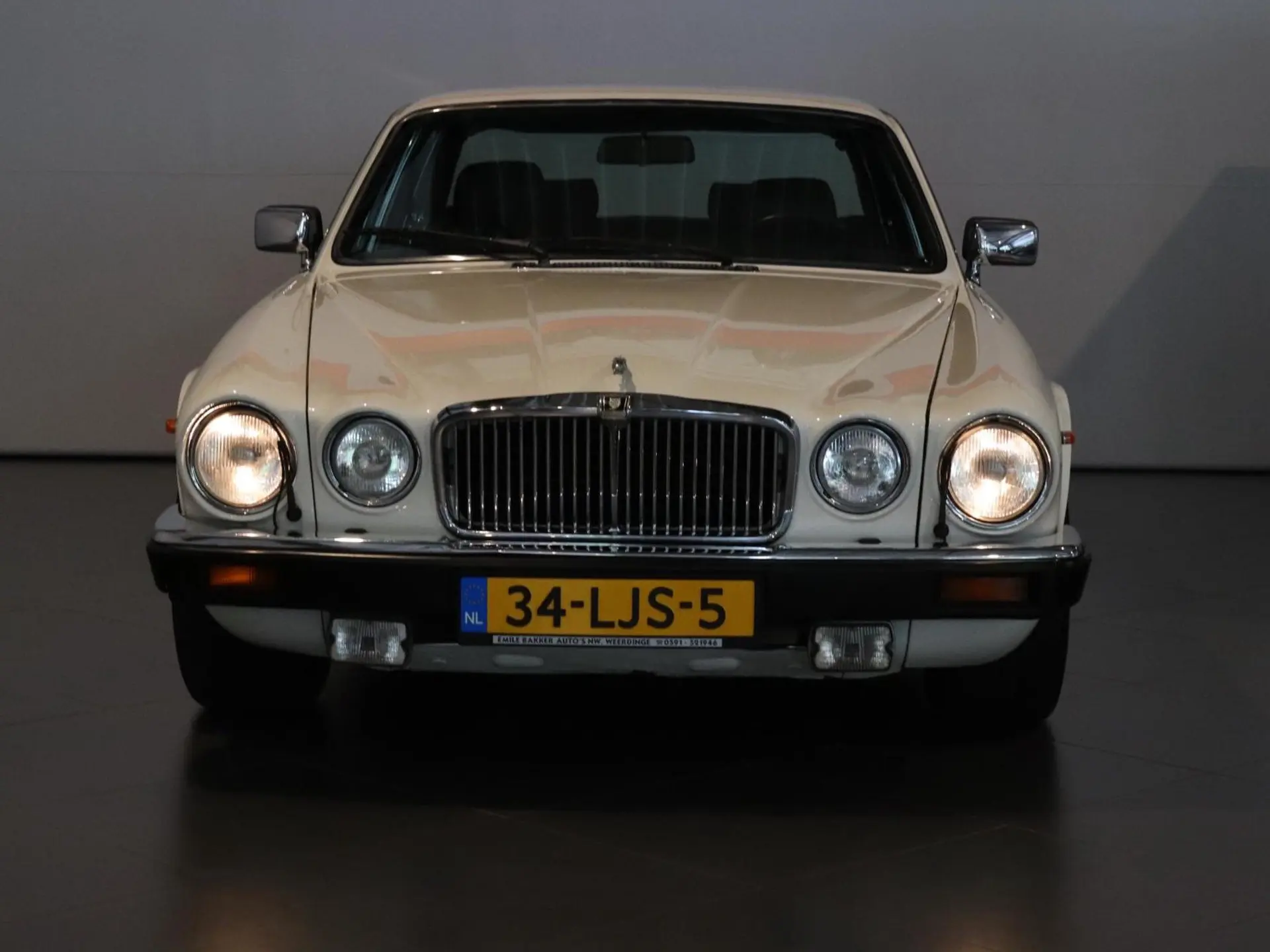 Jaguar Sovereign