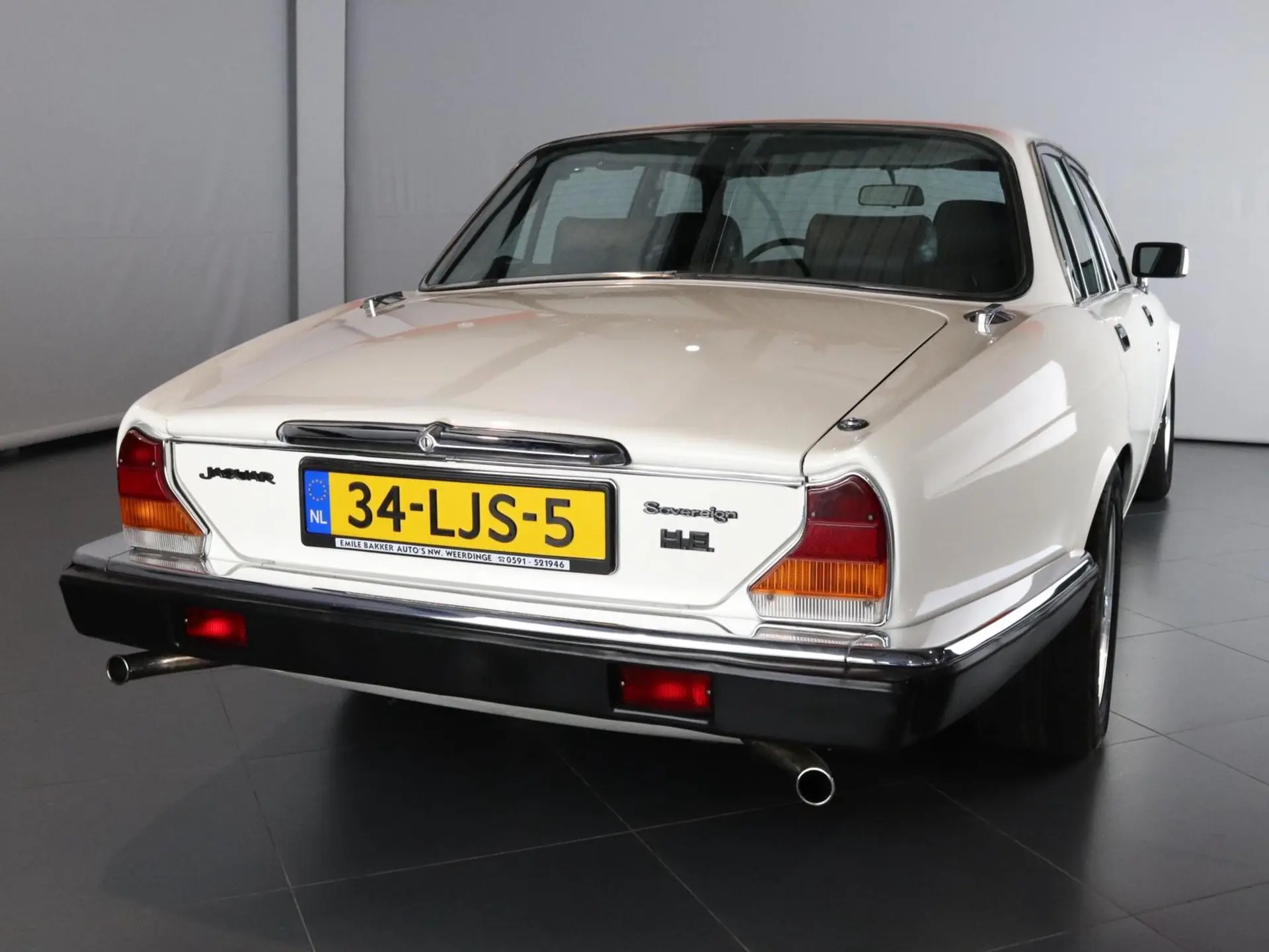 Jaguar Sovereign