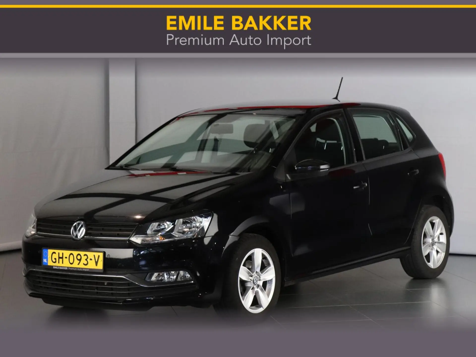 Volkswagen Polo 1.2 TSI Highline 61.000km! 2015 B